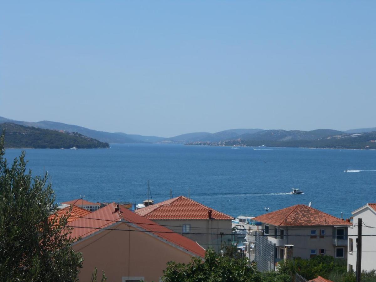 Apartments With A Parking Space Okrug Gornji, Ciovo - 13859 Trogir Exterior foto
