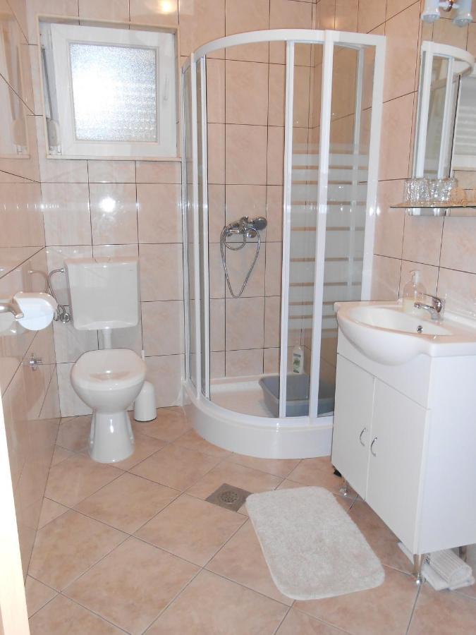 Apartments With A Parking Space Okrug Gornji, Ciovo - 13859 Trogir Exterior foto