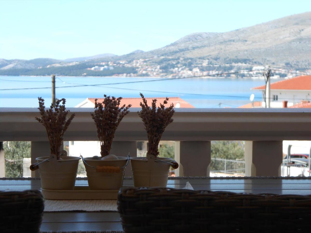Apartments With A Parking Space Okrug Gornji, Ciovo - 13859 Trogir Exterior foto